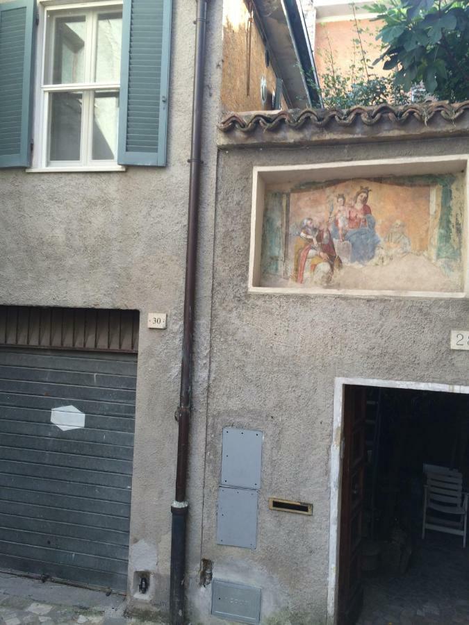 Blu Klein Lägenhet Foligno Exteriör bild