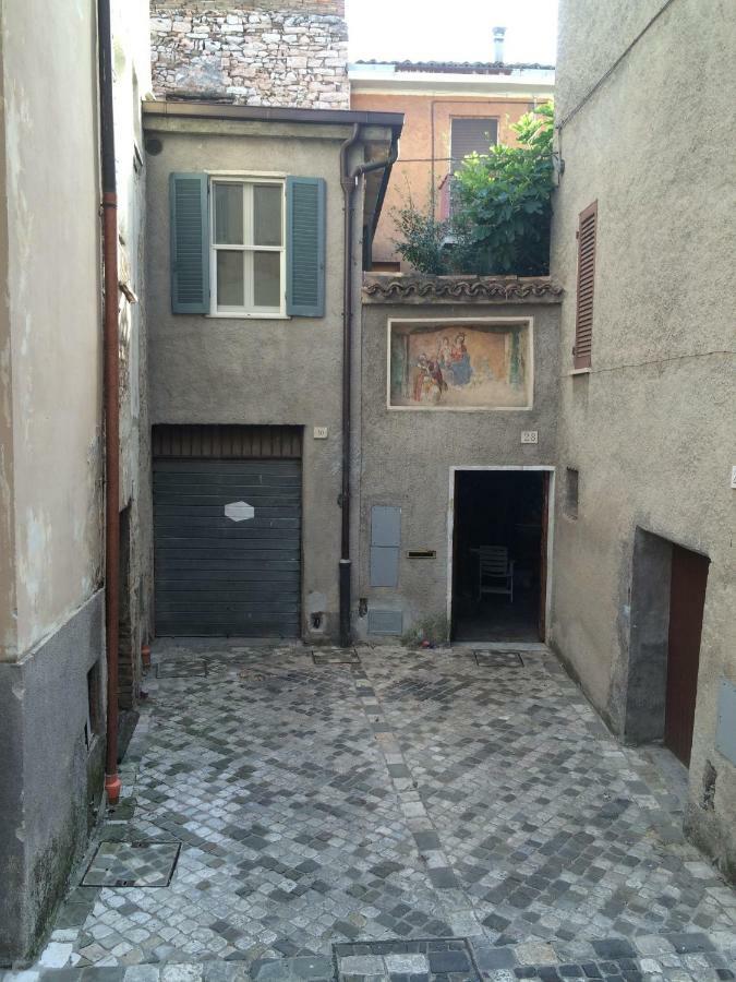 Blu Klein Lägenhet Foligno Exteriör bild